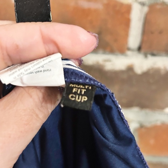 Niptuck Multi Fit Cup Navy Ruched Striped Swimsuit Size 8 - Picture 9 of 11